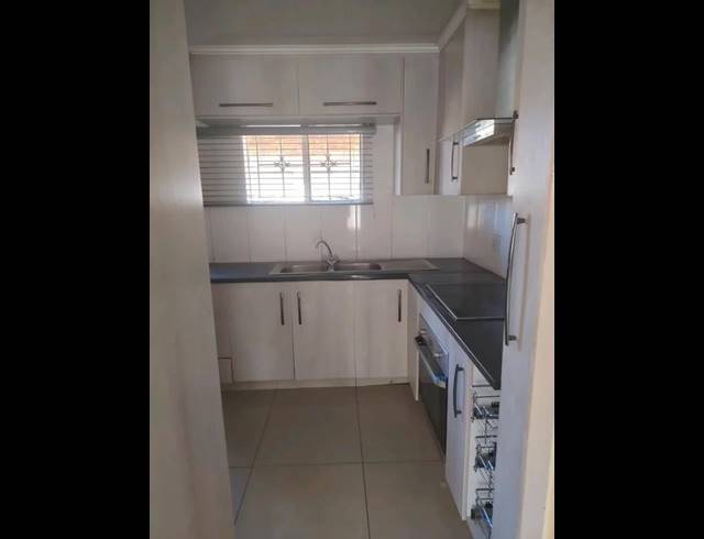 3 BEDROOM PROPERTY TO RENT IN PROTEA NORTH